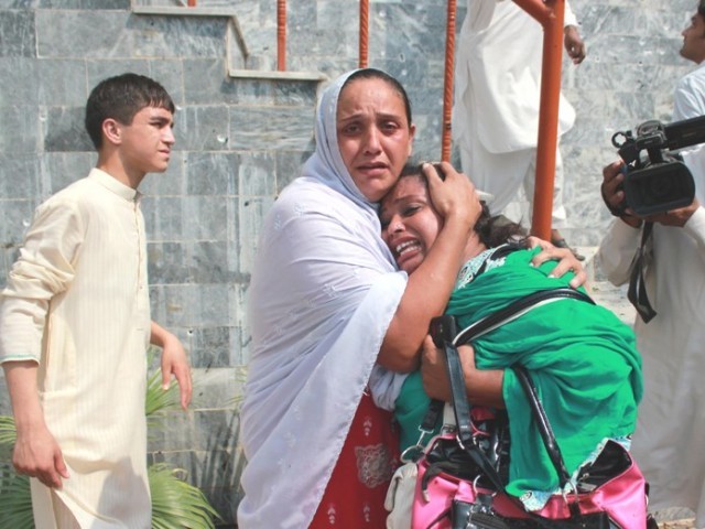 Peshawar 2 suicide blast out of church: more than 72 killed, 3 days of Mourning declaired