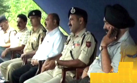 Occupied Kashmir: Pakistani and Indian officials meet, discuss travel options