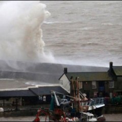 Routine life affected throughout UK due to heavy rain and flood