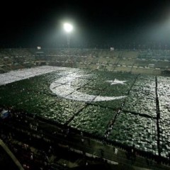 Pakistan breaks World record for largest human flag in Lahore